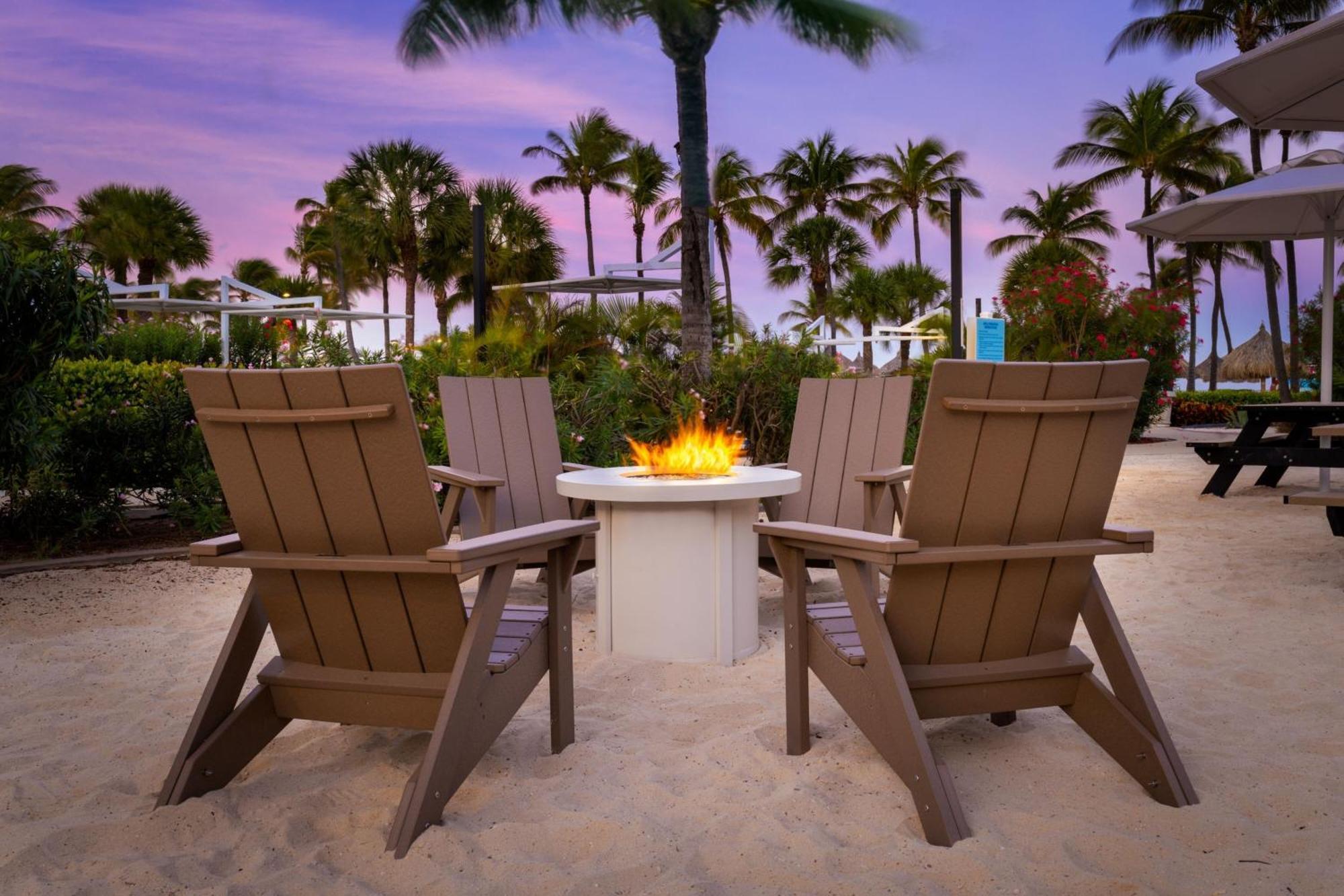 แมริออท อรูบา โอเชียน คลับ Hotel Palm Beach ภายนอก รูปภาพ