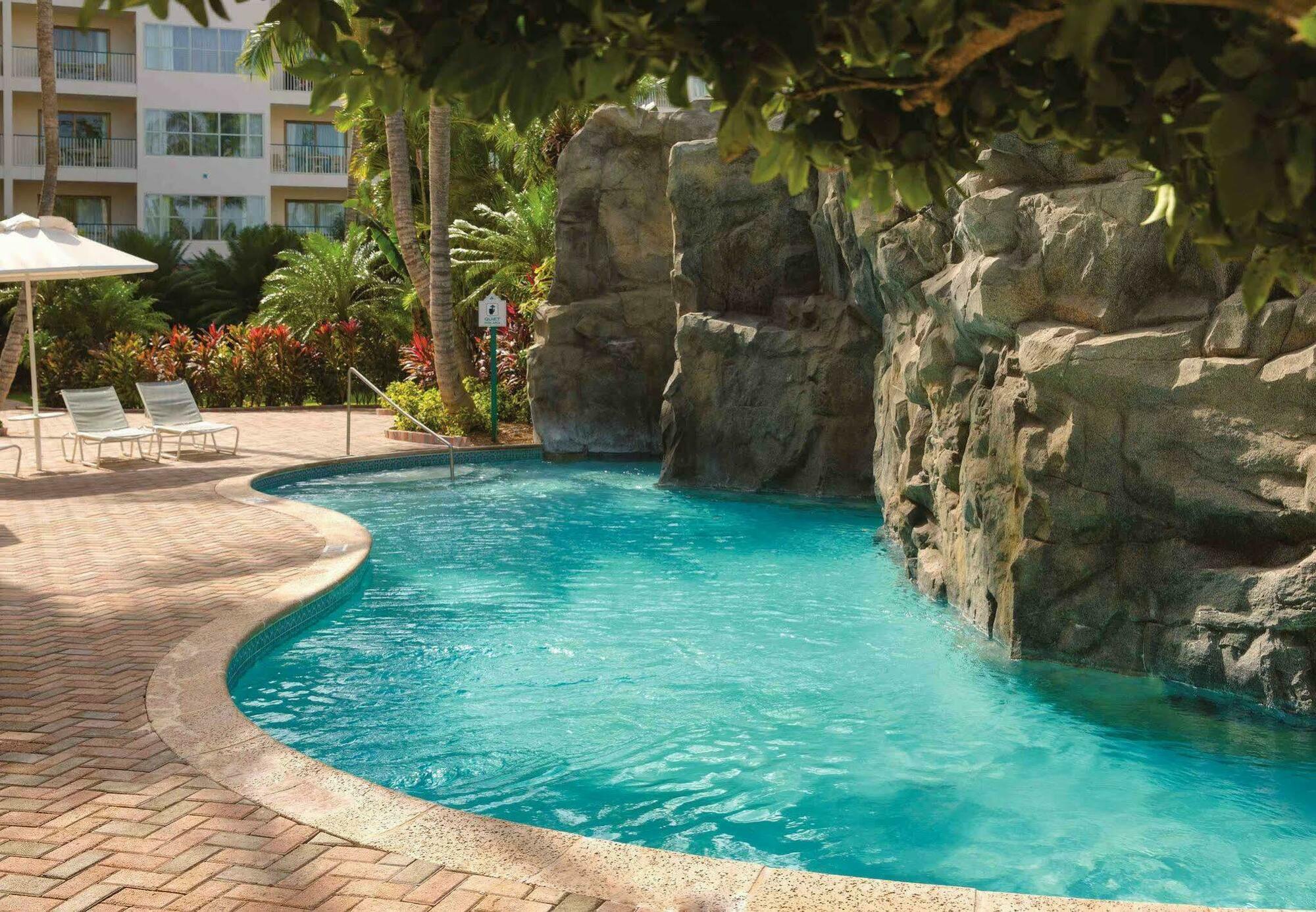 แมริออท อรูบา โอเชียน คลับ Hotel Palm Beach ภายนอก รูปภาพ
